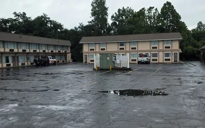 Ashland Inn & Suites