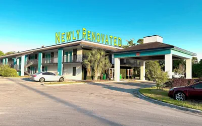 Photo 2 - Days Inn by Wyndham Eglin AFB