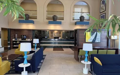 Photo 2 - Comfort Inn Sandusky