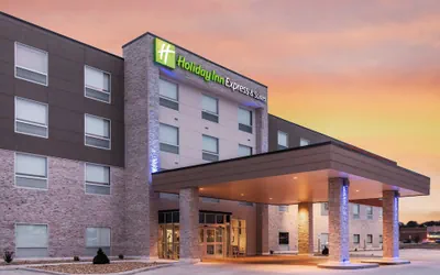 Photo 2 - Holiday Inn Express & Suites West Plains Southwest by IHG