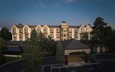 Photo 2 - DoubleTree by Hilton Hotel Flagstaff