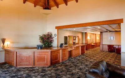 Photo 2 - Red Lion Hotel & Conference Center Ellensburg