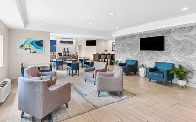 Photo 3 - Best Western Ottumwa Inn & Suites