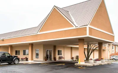 Photo 2 - Quality Inn Morris I-80