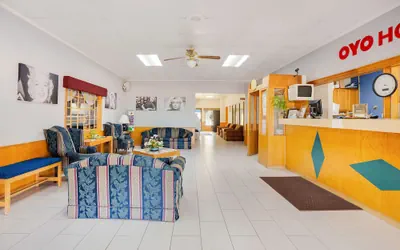 Photo 5 - OYO Hotel Tyler Lindale