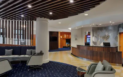 Photo 4 - Courtyard by Marriott Springfield Downtown