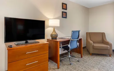 Photo 5 - Comfort Inn Greensboro - Kernersville
