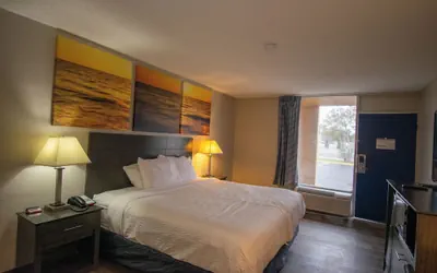 Photo 5 - Days Inn by Wyndham Caddo Valley Arkadelphia