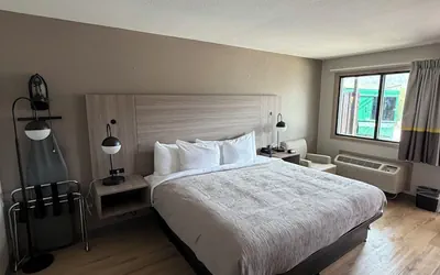Photo 5 - Quality Inn