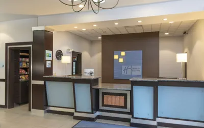 Photo 3 - Holiday Inn Express Hotel & Suites New Philadelphia by IHG