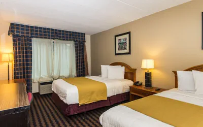 Photo 5 - Garden Inn