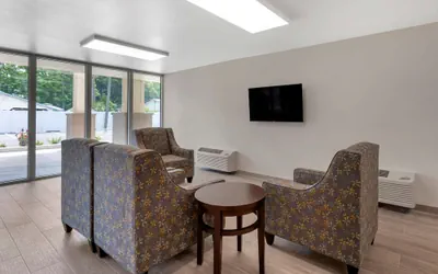 Photo 5 - Quality Inn Saint Petersburg North-Tampa Bay