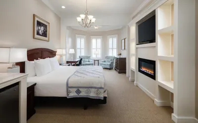 Photo 4 - Best Western Grandma's Feather Bed