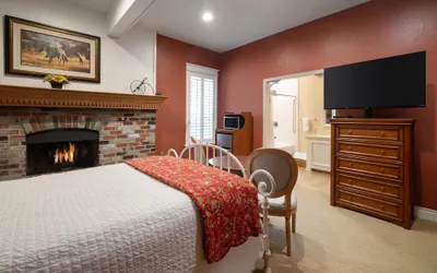Photo 5 - Best Western Grandma's Feather Bed