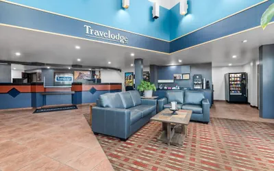 Photo 4 - Travelodge by Wyndham Rapid City