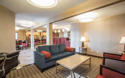 Photo 2 - Quality Inn & Suites Boonville - Columbia