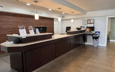 Photo 5 - Wingate by Wyndham Galveston Beachfront at the Seawall