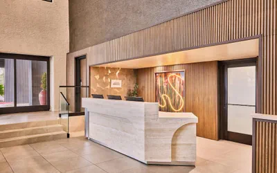 Photo 4 - Sheraton Tucson Hotel and Suites