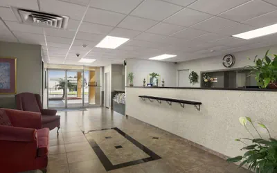 Photo 4 - Howard Johnson by Wyndham Winter Haven FL