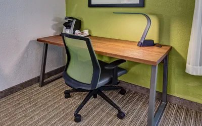 Photo 5 - Holiday Inn Express Memphis Medical Center Midtown by IHG