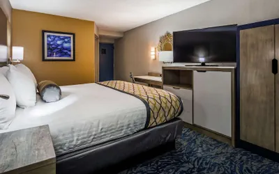 Photo 5 - Best Western Plus Bloomington East Hotel