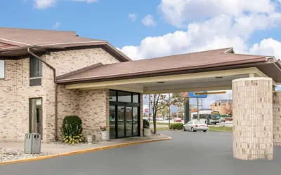 Photo 2 - Comfort Inn Maumee - Perrysburg Area