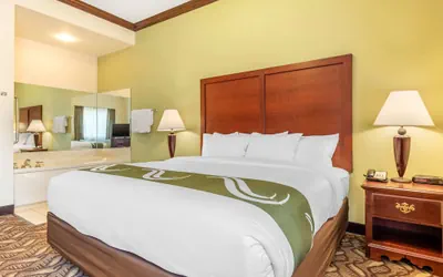 Photo 4 - Quality Inn & Suites Zanesville City Center
