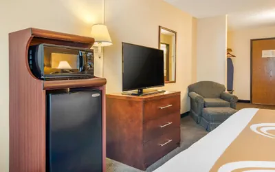 Photo 5 - Quality Inn & Suites Zanesville City Center