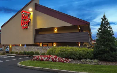 Red Roof Inn Louisville East - Hurstbourne