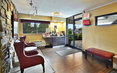 Photo 4 - Red Roof Inn Louisville Fair and Expo