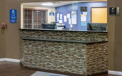 Photo 4 - Days Inn & Suites by Wyndham Cherry Hill - Philadelphia