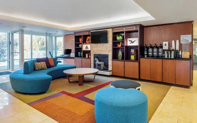 Photo 2 - Fairfield by Marriott Inn & Suites Portland Maine Airport