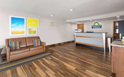 Photo 4 - Days Inn by Wyndham Wauseon