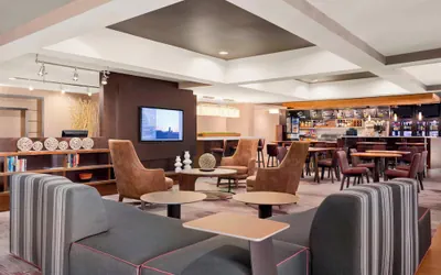 Photo 3 - Courtyard by Marriott Springfield