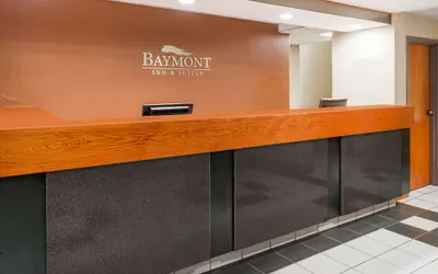 Photo 2 - Baymont by Wyndham Clarksville Northeast