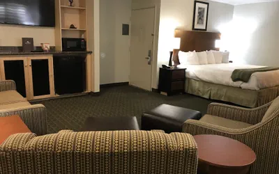 Photo 5 - Dinosaur Inn & Suites