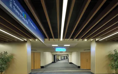 Photo 3 - Hilton Chicago O'Hare Airport
