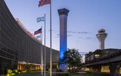 Photo 2 - Hilton Chicago O'Hare Airport