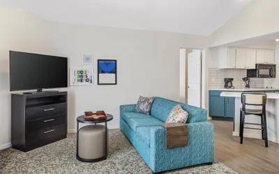 Photo 2 - Sonesta ES Suites Chatsworth