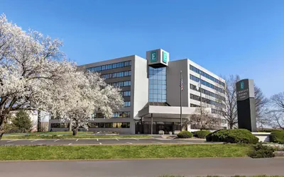 Photo 2 - Embassy Suites by Hilton Kansas City Overland Park