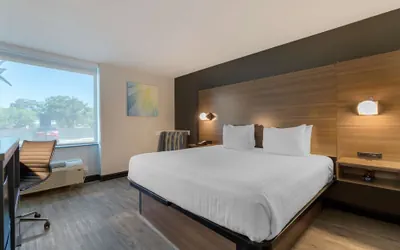 Photo 2 - Best Western Corpus Christi Airport Hotel