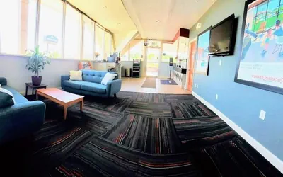 Photo 4 - Howard Johnson by Wyndham Bangor