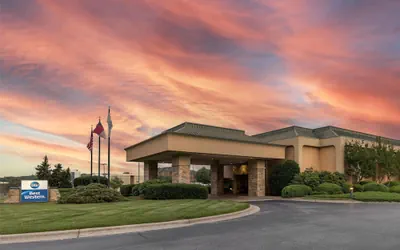 Photo 2 - Best Western Hickory