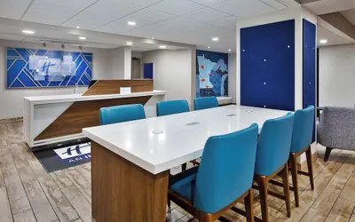 Photo 5 - Holiday Inn Express & Suites Eden Prairie – Minneapolis by IHG