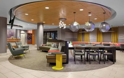 Photo 2 - SpringHill Suites Cincinnati North/Forest Park