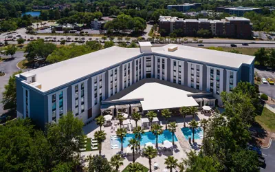 Photo 2 - Hotel Indigo Mount Pleasant by IHG