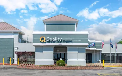 Photo 2 - Quality Inn & Suites Kansas City - Independence I-70 East