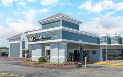 Quality Inn & Suites Kansas City - Independence I-70 East