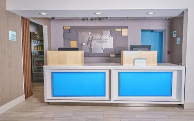 Photo 3 - Holiday Inn Express Charleston-Civic Center by IHG