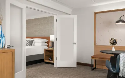 Photo 4 - Sheraton Milwaukee Brookfield Hotel